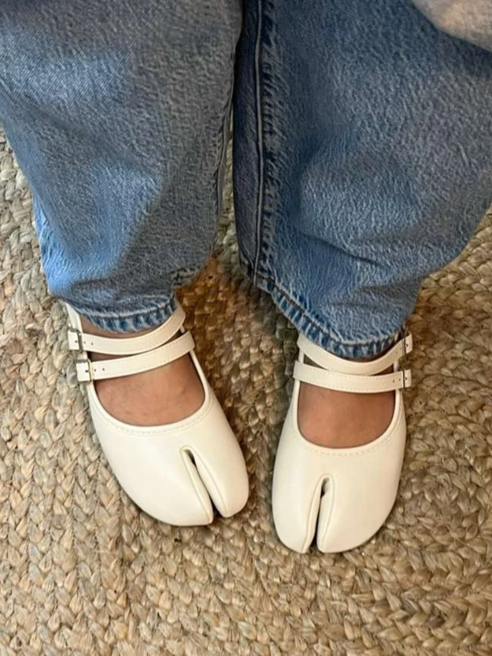 TABI CREAM TABIS FLAT - MARYJANE DOUBLE STRAP SPLIT TOE FLATS